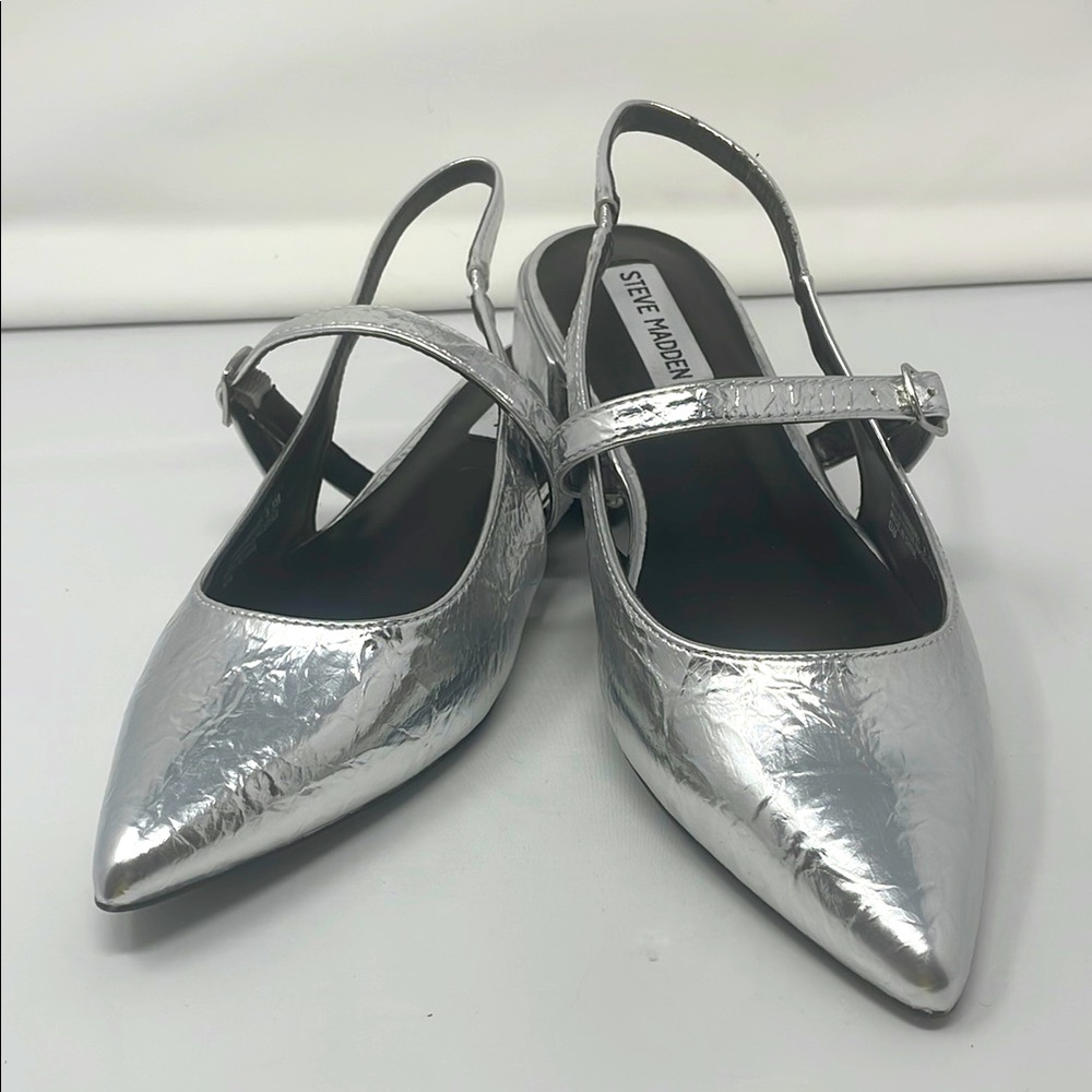 Steve Madden Metallic Silver Sling Back Pointed Toe Shoes Size 8.5 Brand New